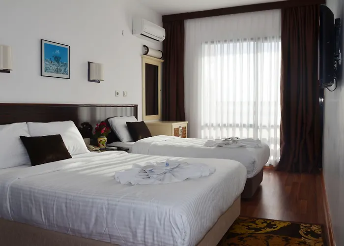 Sunday Hotel