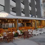 Sunday Hotel