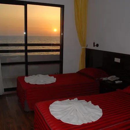 Sunday Hotel