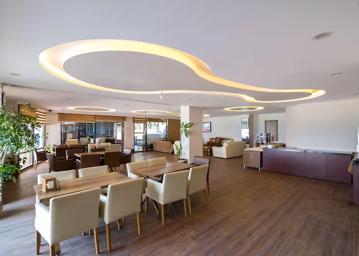 Sunday Κουσάντασι